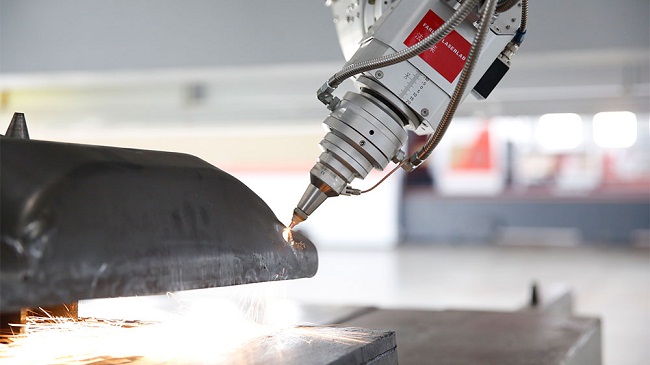 汽車(chē)熱成型件三維激光切割機(jī) 汽車(chē)熱成型件三維激光切割機(jī)