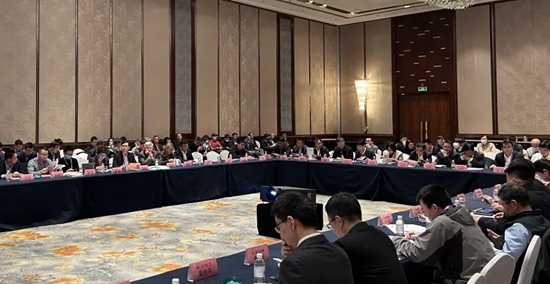 效率提升4倍 | “一束光”開啟輪胎模具清洗“低碳、自動化”新時代